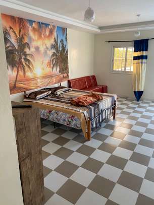 Studio meublé à ouakam image 6
