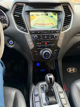Hyundai Santa Fe image 4