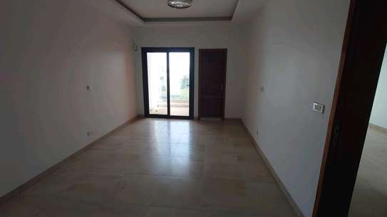 T3 à vendre sur l'avenue bourguiba image 3