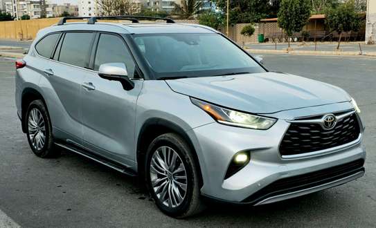 Toyota Highlander PLATINIUM 2023 image 2