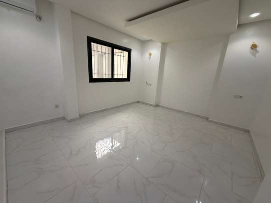 BUREAUX À LOUER À MERMOZ image 7