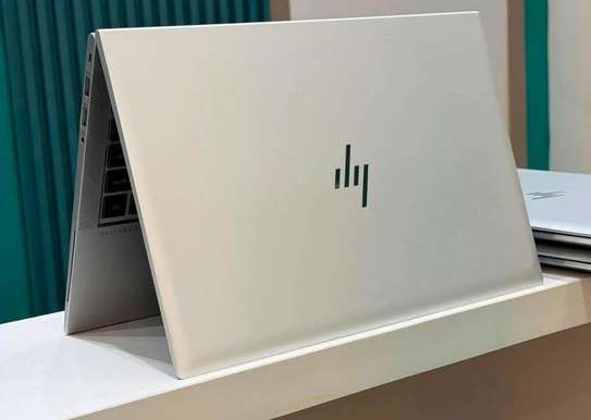 HP EliteBook 840 G8 – Intel Core i7 11ᵉ Génération image 4