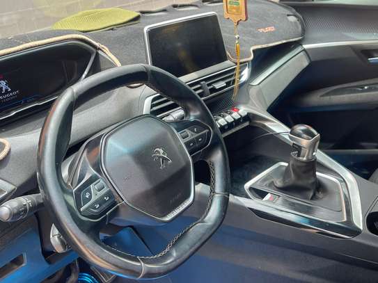 Peugeot 5008 image 4