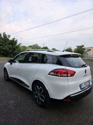 Renault Clio Berline Blanche Toit Ouvrant Jantes Alliage image 10