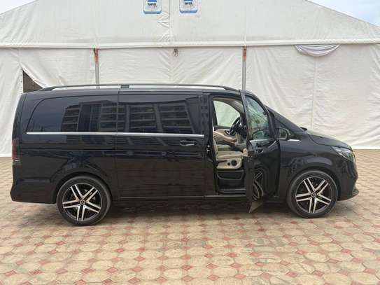 Location Mercedes viano  2025 image 4