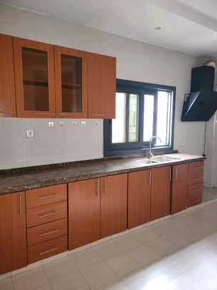 Appartement haut standing aux Almadies image 8