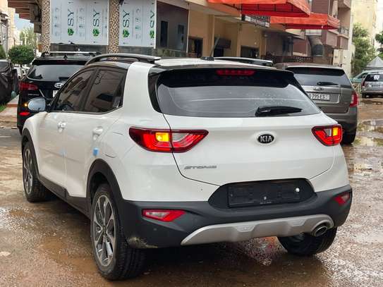 KIA Stonic *  ANNÉE 2018 image 2
