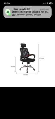 Chaise gamer bureau ergonomique noir blanc avec coussin image 2