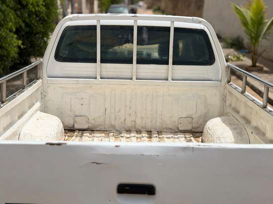 toyota hilux 2013 image 3
