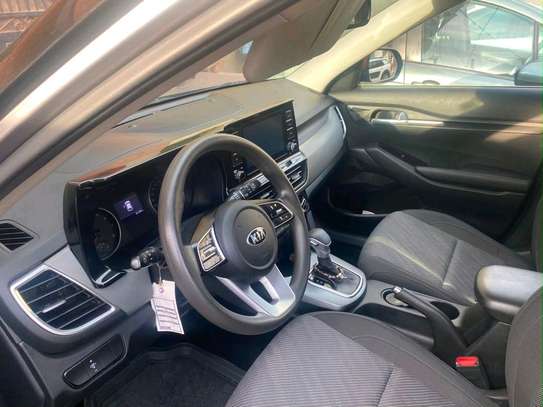 kia seltos 2021 image 2