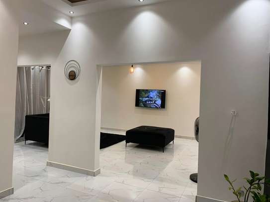APPARTEMENT MEUBLÉ F4 À LOUER THIES image 3