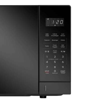 MICRO ONDE HISENSE 34LITRES AVEC GRILLE NOIR image 3