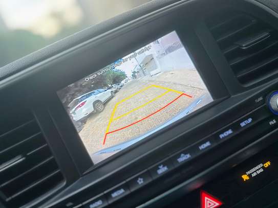 Hyundai Elentra 2020 image 6