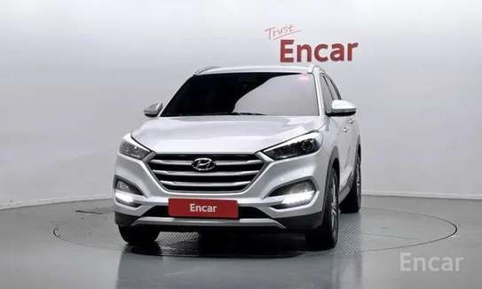 Vends  hyundai tucson 2.0 image 2