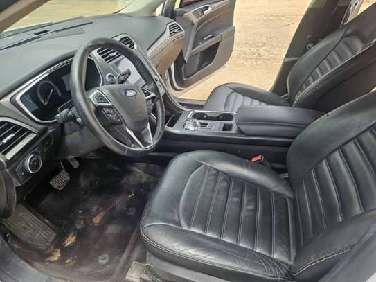 Je vend ma Ford fusion 2017 automatique essence image 3