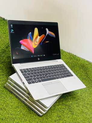 💻 𝐇𝐏 𝐄𝐥𝐢𝐭𝐞𝐁𝐨𝐨𝐤 840 G5 – 8ᵉ Génération image 7