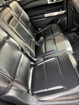 Ford explorer xlt image 12