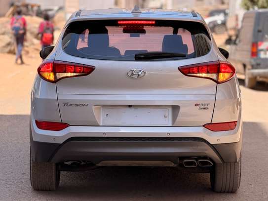 HYUNDAI TUCSON EVGT 4WD 2016 image 4