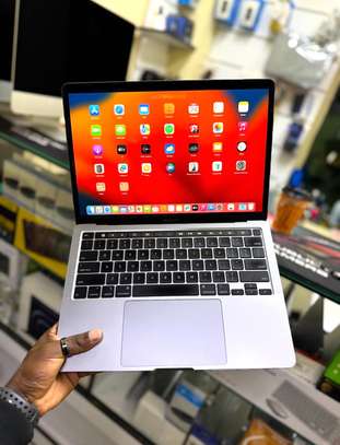 MacBook Pro Touchbar 2020 13 pouces image 5