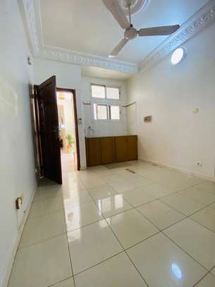 Studio à Mermoz (non loin de l'IAM) image 6