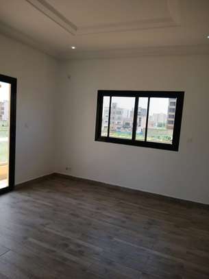 Appartement F3 aux Almadies image 6