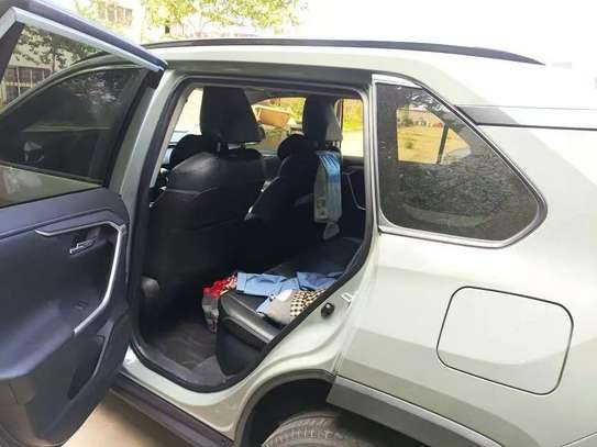 Toyota Rav4 hybride 2020 image 2