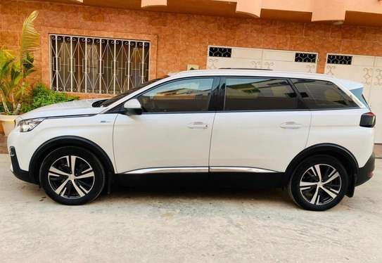 Peugeot 5008 GT image 4