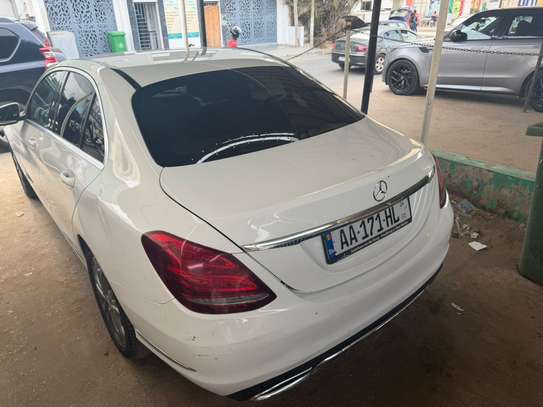 Mercedes C300 année 2016 image 2