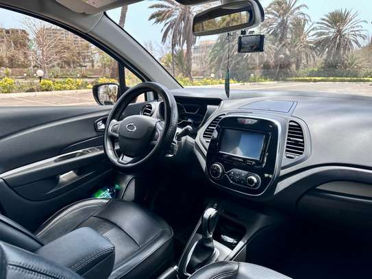 location Renault Qm3 image 6
