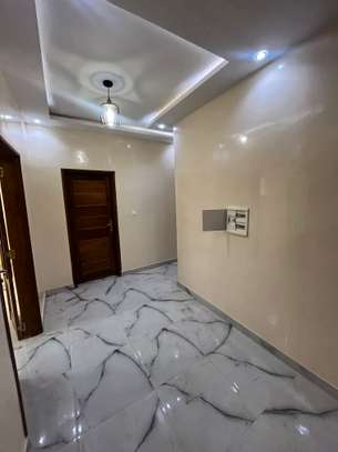 Appartement F3 neuf à louer à la cité Mbackiyoufaye image 3