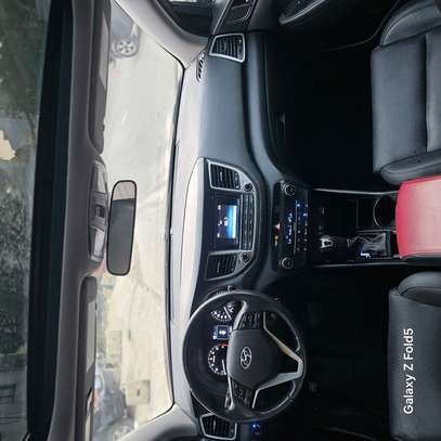 Hyundai tucson limutud 2017 4 clinder 2.0 full options image 10