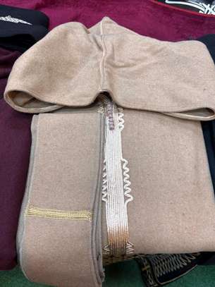 djellabasous-vêtements. Qu'est-ce image 3