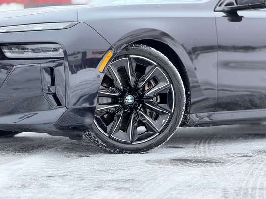 BMW Série 7 2023 image 4