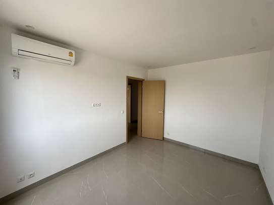 TRES BELLE APPARTEMENT F4 A LOUÉ AMITiE image 15