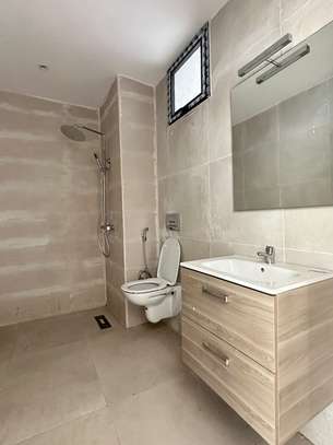 APPARTEMENT F3 A VENDRE AUX MAMELLES AVEC VUE MER image 11