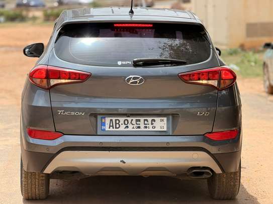 HYUNDAI TUCSON 2018 image 6