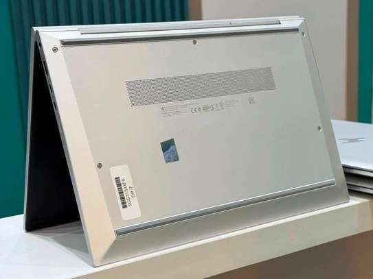 HP EliteBook 840 G8 – Intel Core i7 11ᵉ Génération image 2