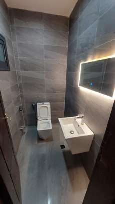 Appartement F4 à vendre à Cité keur Gorgui image 14