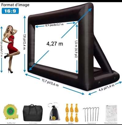location vidéos  et écran de projecteur gonflable image 3
