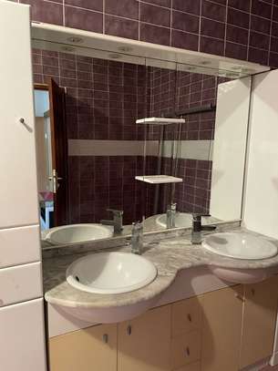 Appartement F4 meublé à louer à Ngor image 2