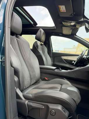 Peugeot 3008 2021 image 5