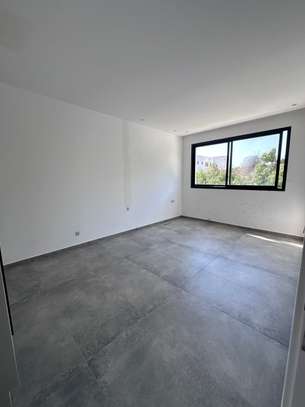 APPARTEMENT F4 DE HAUTE STANDING A FANN RÉSIDENCE image 2