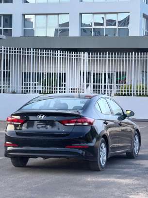 Hyundai Elantra 2017 image 2