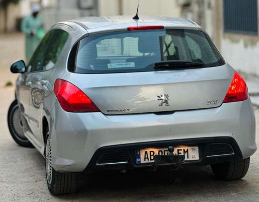 PEUGEOT 308 image 8