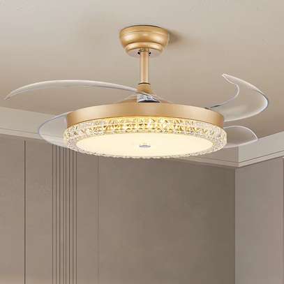 Ventilateur de plafond lustre en cristal rétractable. image 2