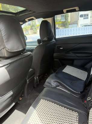 Mitsubishi outlander 2015 image 8