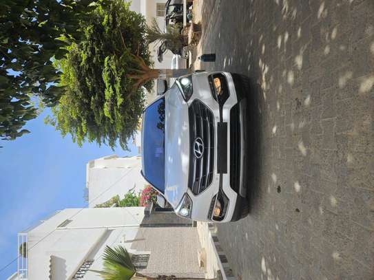 Hyundai santa-fe image 10