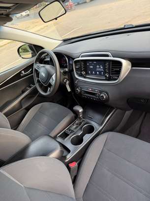 KIA SORENTO 2019 image 2