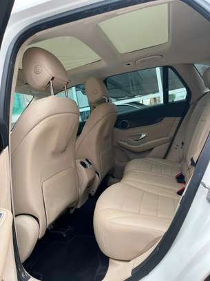 MERCEDES GLC 300 image 7