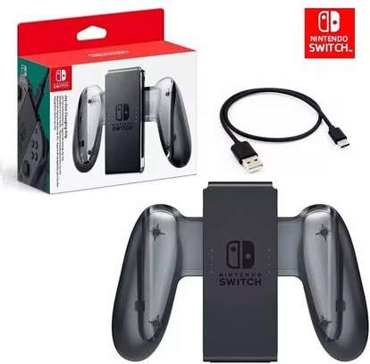 Nintendo  Switch 2Joy-Con 2 Charging Grip Noir Transparent image 2